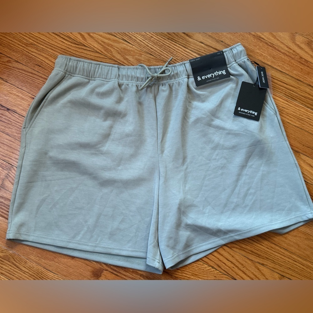 & Everything Gray Elastic Waist Shorts
